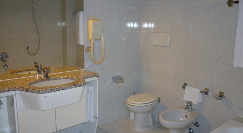 Ascot Hotel Binasco