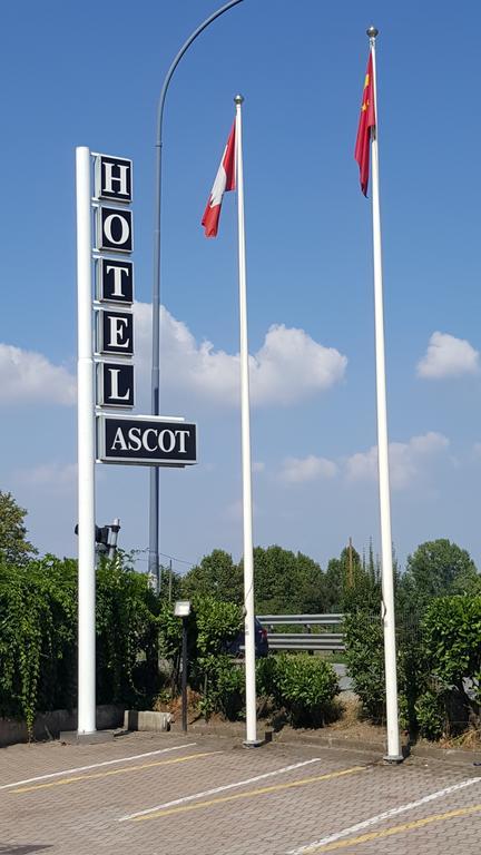 Ascot Hotel 3*